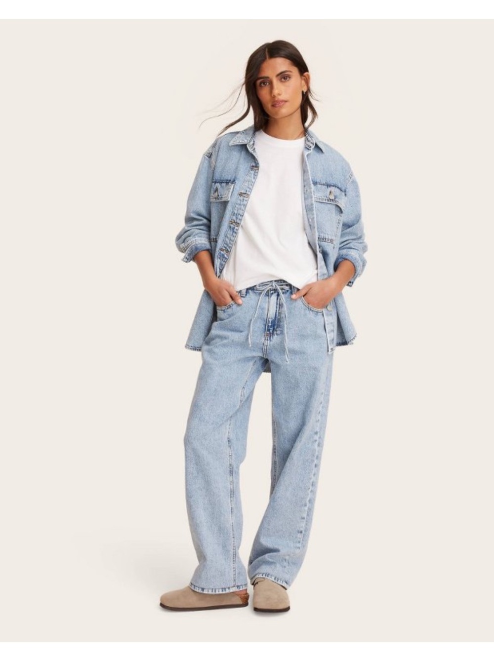 Light Blue Women's Boyfriend Jeans - Casual Relaxed Fit